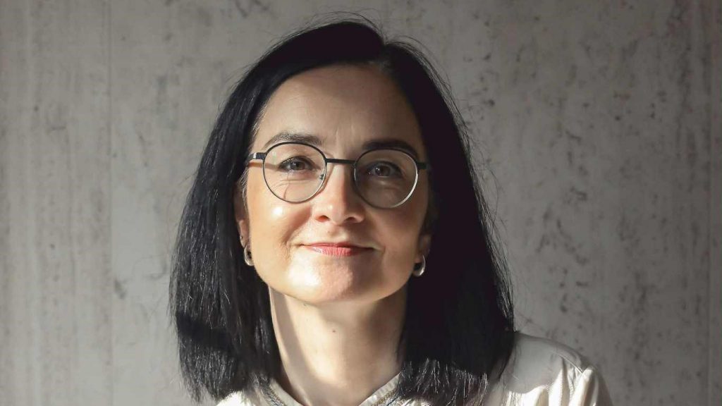 EHL Egle Immosen väitös 12.12.2025. Kuvassa väittelijä.